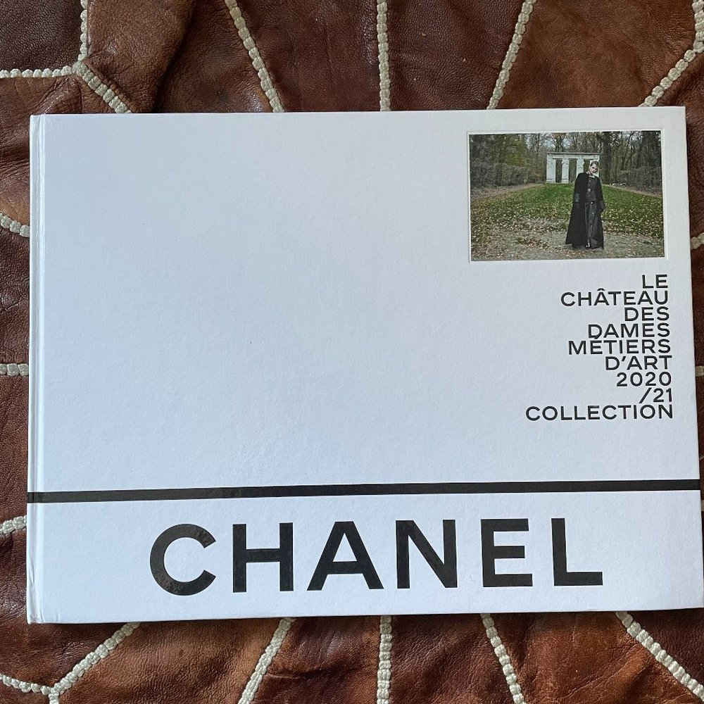 Chanel BOOK La Chateau des Dames Metiers d'Art 2020/21 Collection - beautiful!